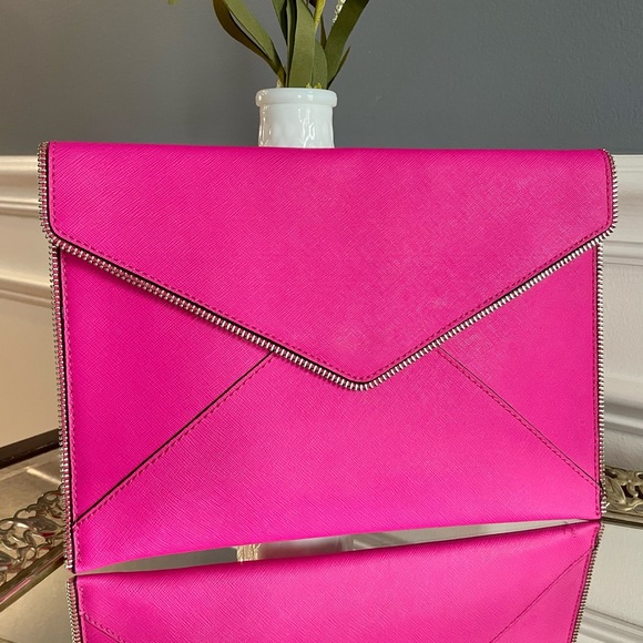 Rebecca Minkoff Handbags - Rebecca Minkoff Fuchsia Envelope Clutch